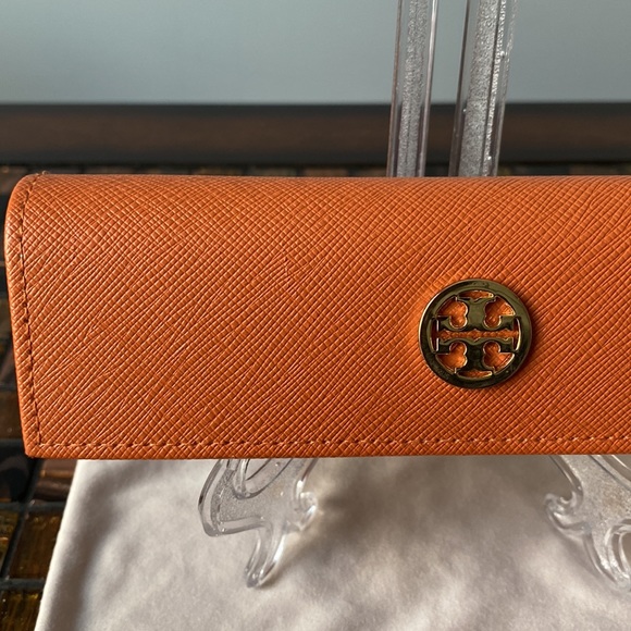 Tory Burch Glasses Case And Pouch - Picture 9 of 10